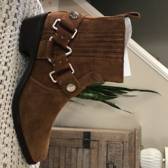 DKNY genuine oiled suede Mina- Western Bootie. -latte size 7. New - Picture 2 of 9